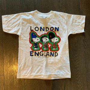 VINTAGE SNOOPY PEANUTS LONDON YOUTH T-SHIRT